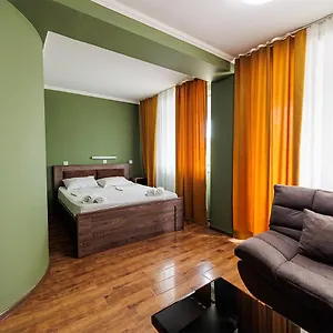 Hotel By Mgzavrebi, Tbilissi
